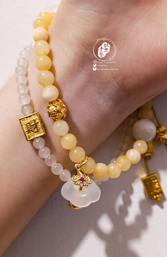 white and yellow jade