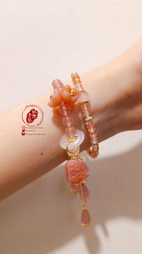 Strawberry quartz and red agate bracelet
